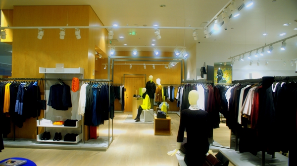 COS服裝專賣店-室內效果圖