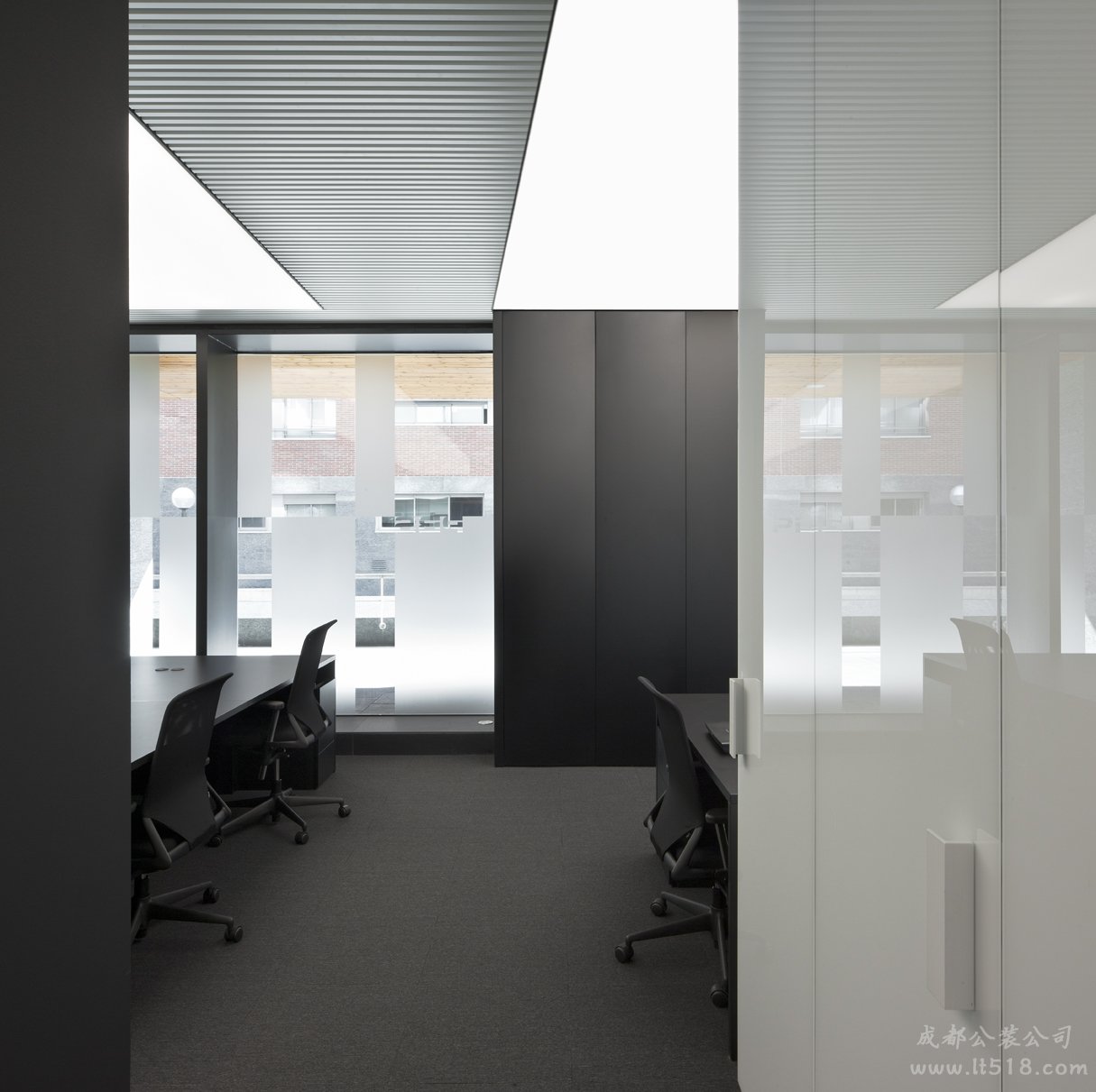 成都辦公室裝修哪家好？辦公室裝修應該注意什么？