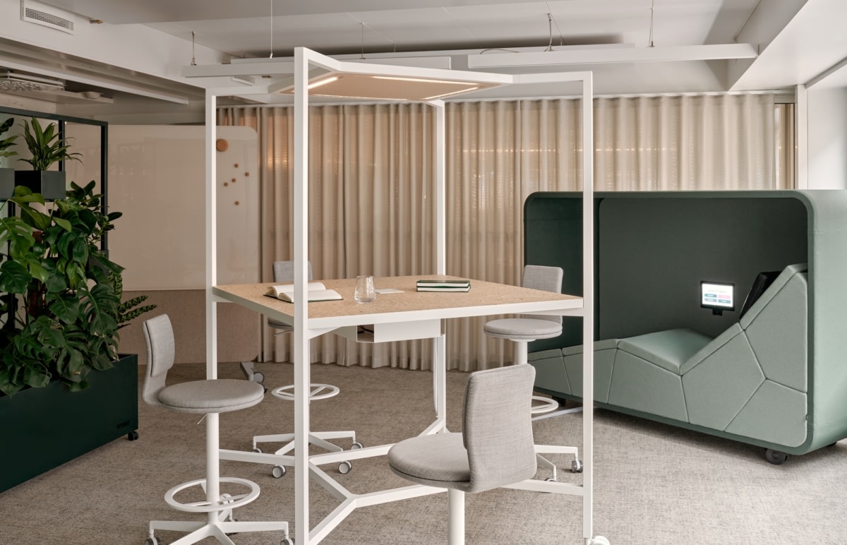 服裝公司辦公室裝修效果圖